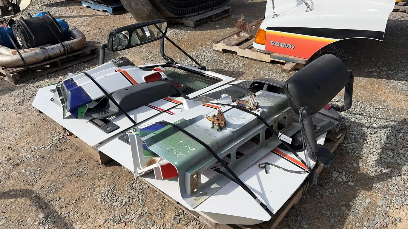 Set Of 1999 Volvo Doors