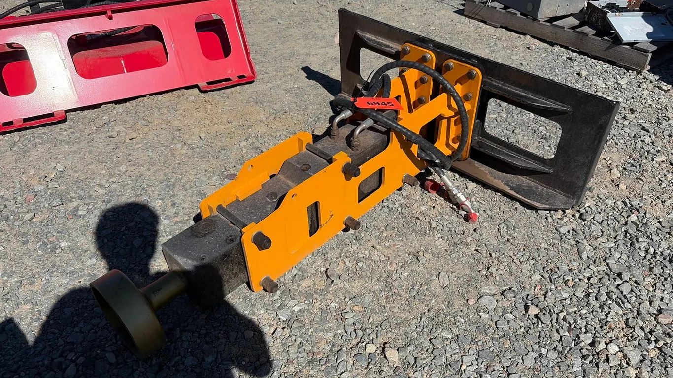 Unused GIYI Skid Steer Pile Hammer Attachment