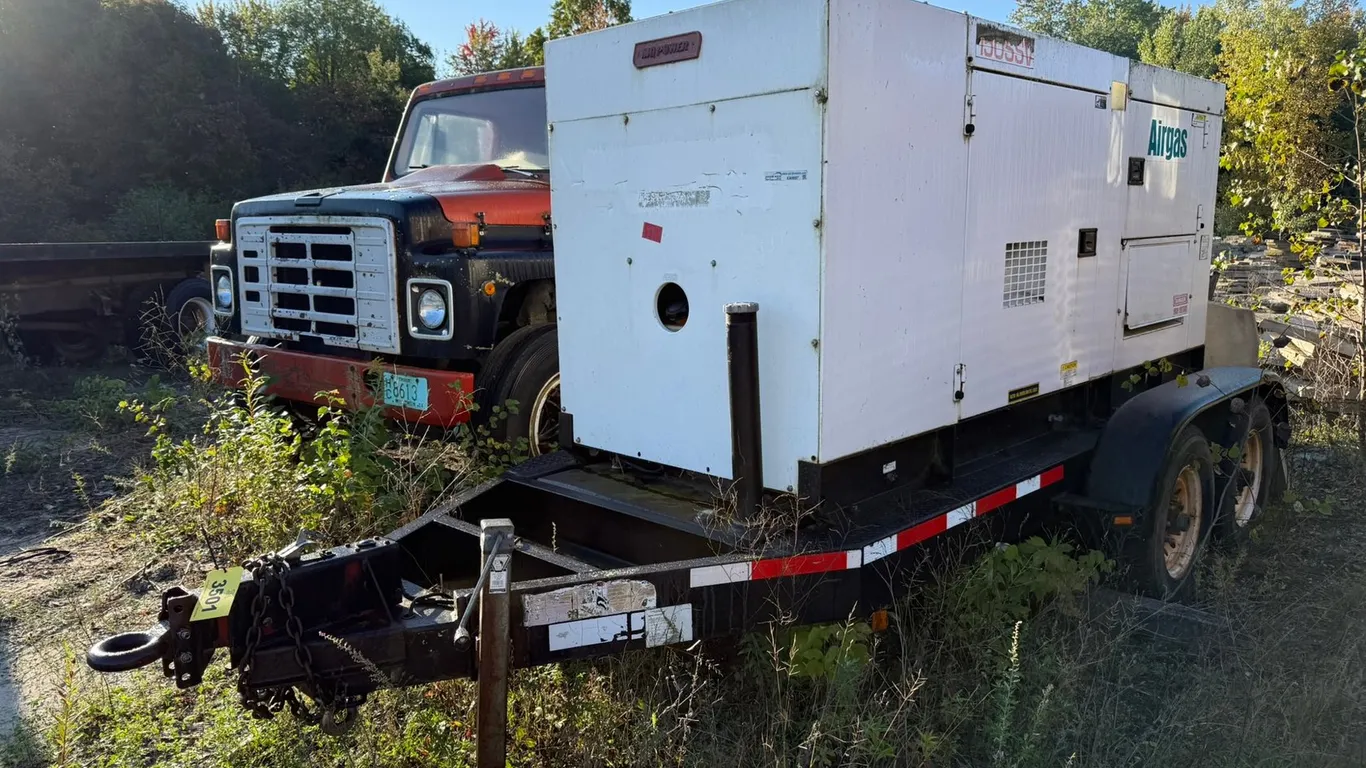 Whisperwatt DCA-1651V Towable Generator