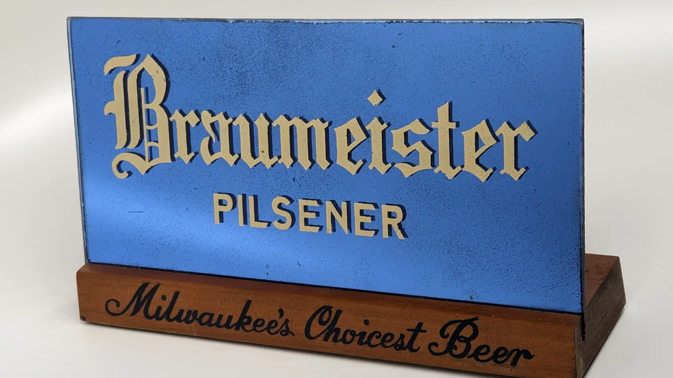 GLASS COUNTER SIGN BRAUMEISTER PILSENER BEER MILWAUKEE WISCONSIN