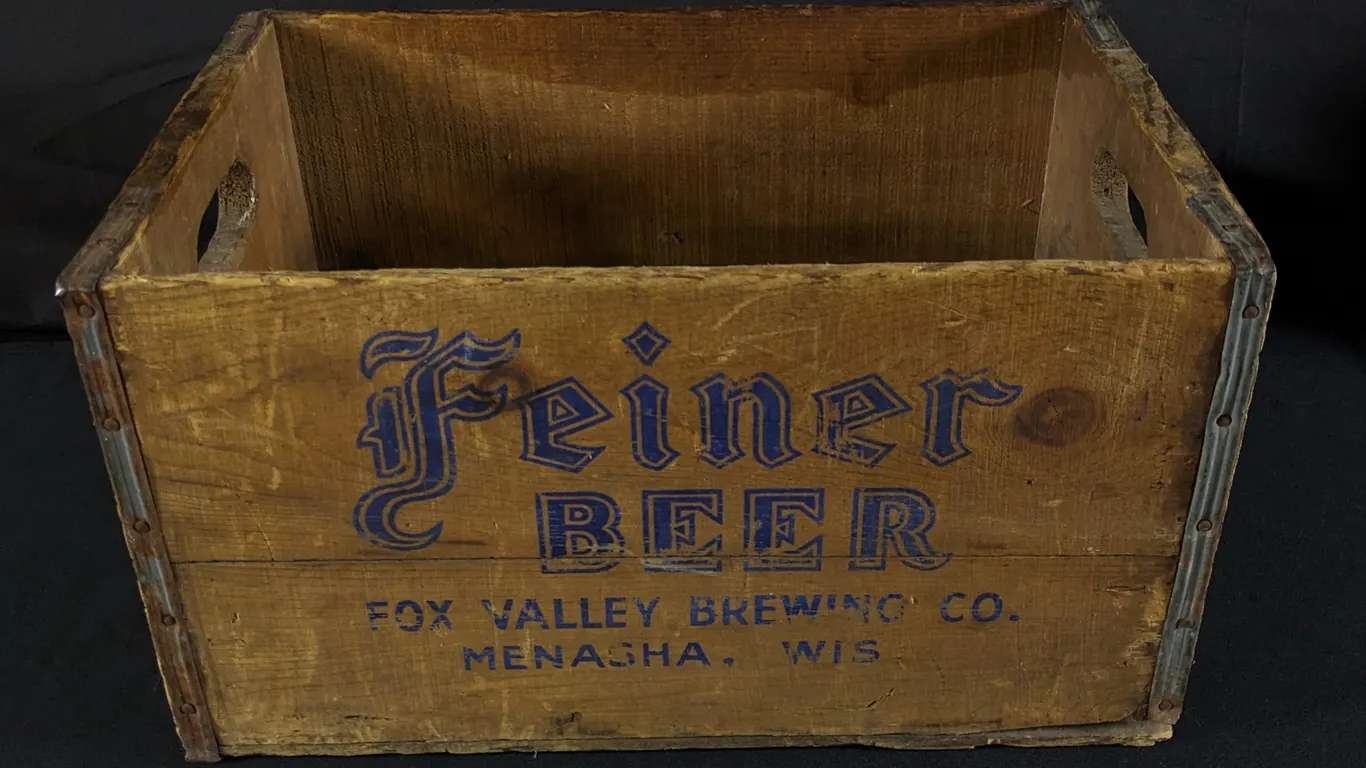 WOOD BEER CASE CRATE FEINER BEER FOX VALLEY BREWING CO MENASHA WISCONSIN