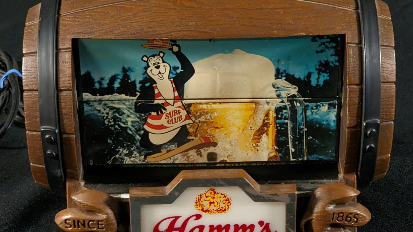 HAMMS BEER BARREL FLIPPER LIGHTED SIGN