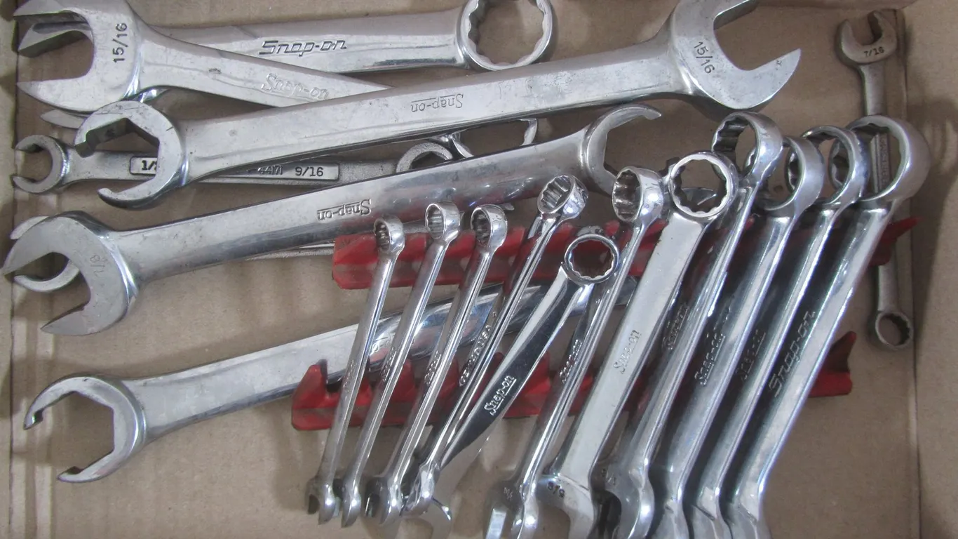 Snap-On 13pc. SAE Combination Wrench Set And More