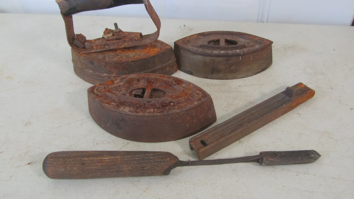 (3) Sad Irons