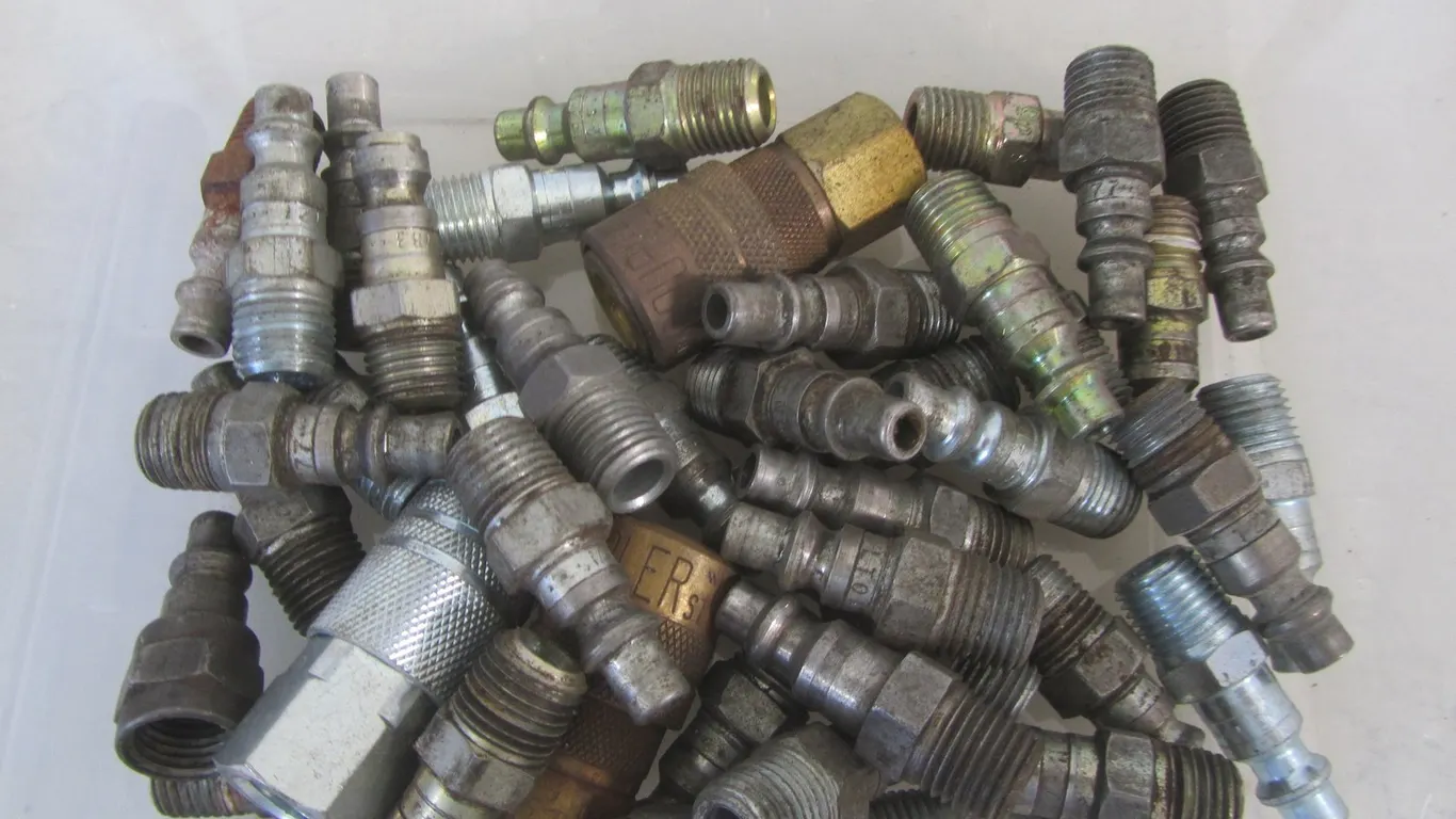 Small Tub Of Air Compressor Couplers