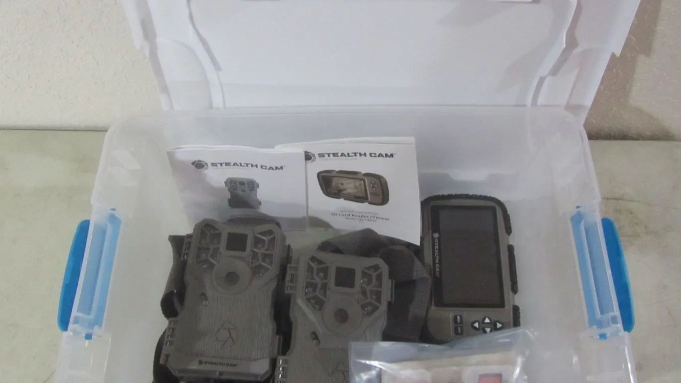 Stealth Cam SD Card Reader/Viewer And (2) Trail Cameras
