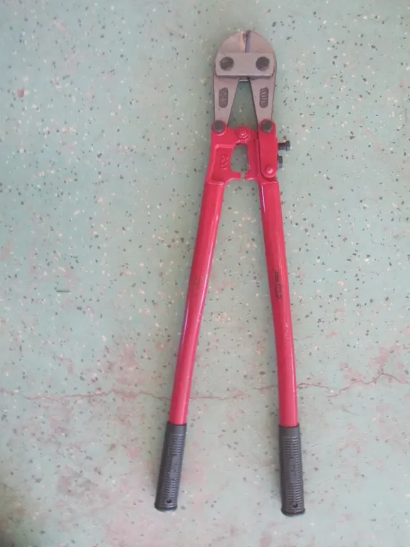 Tool Shop 24" Bolt Cutters