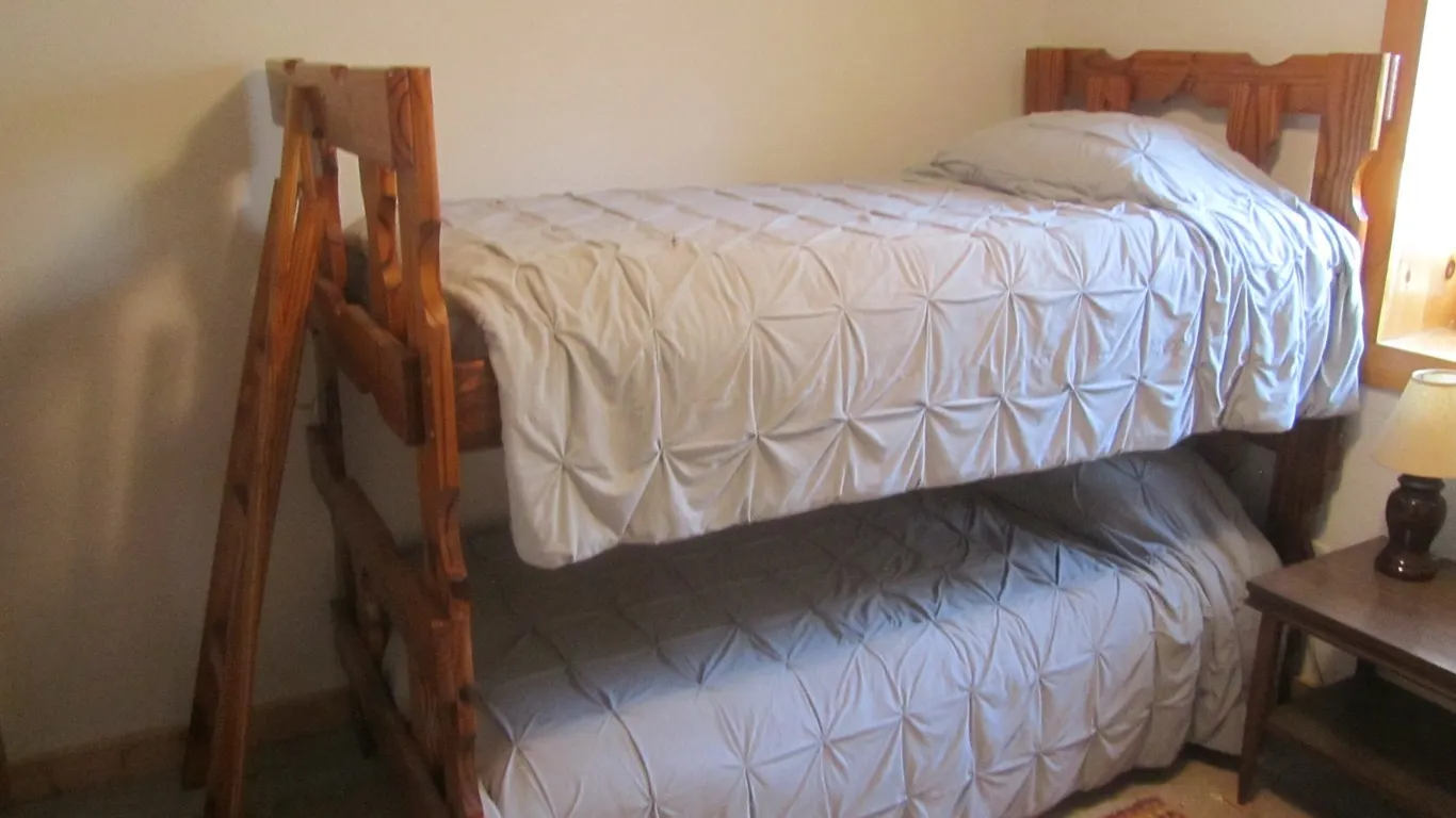 Nice Wood Single Size Bunk Bed Set
