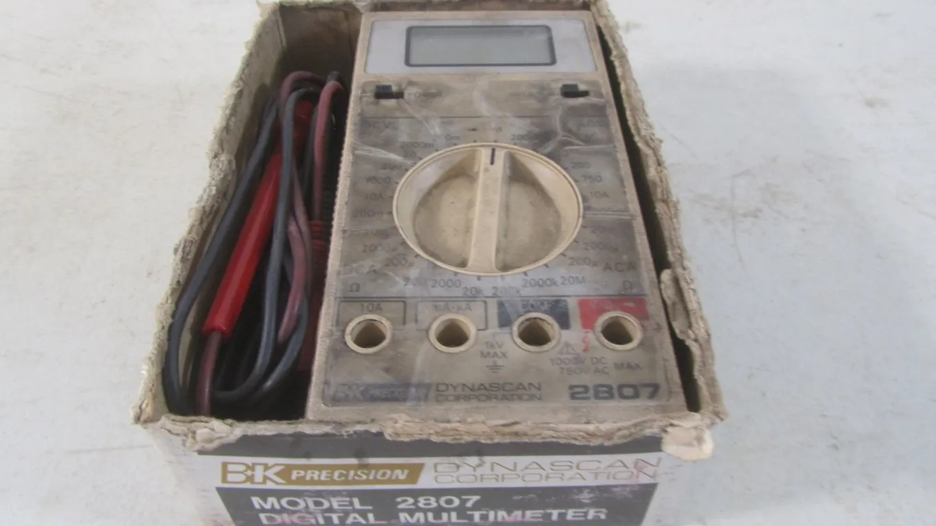 Dynascan Digital Multimeter
