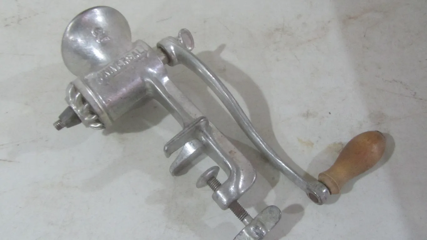 Universal No. 2 Food Chopper