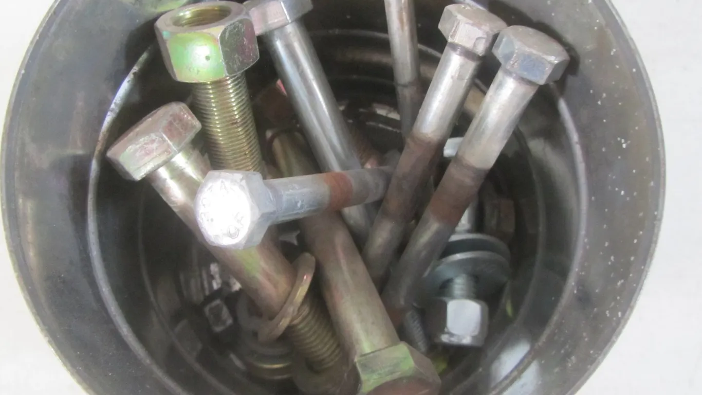 Lot Of Assorted Lag Bolts