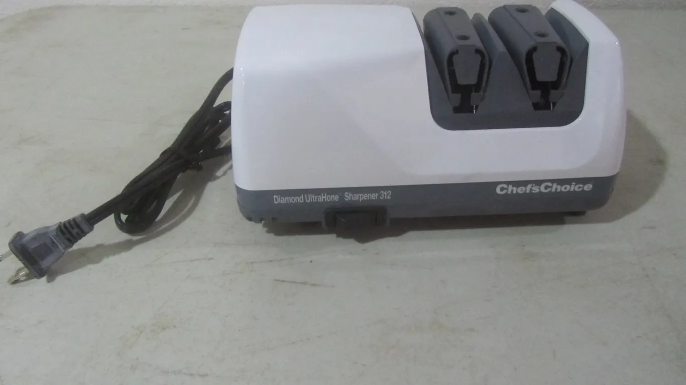 Chef's Choice Diamond UltraHone 312 Knife Sharpener