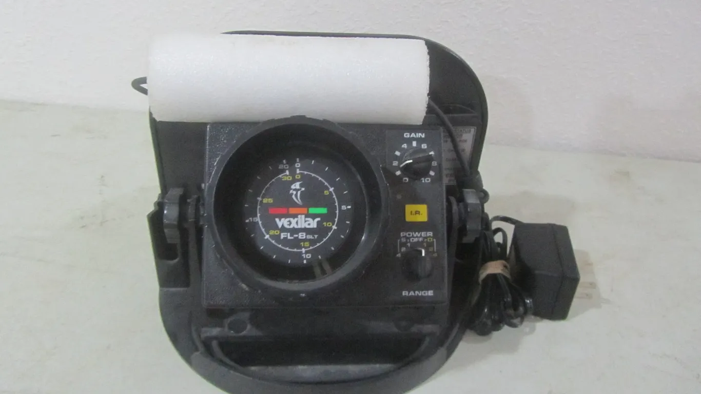 Vexilar FL-8