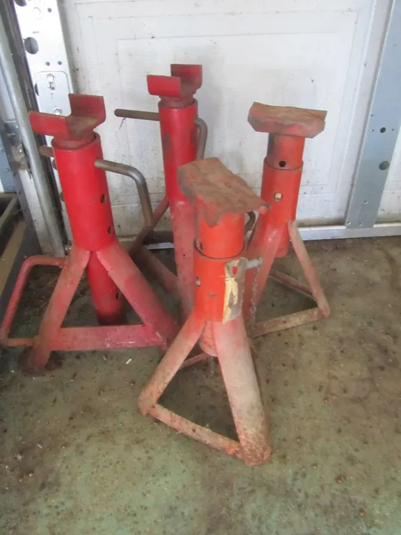 (4) Jack Stands