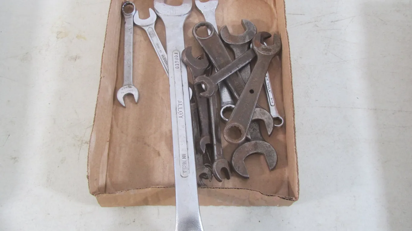 Flat Of Assorted Combination Wrenches