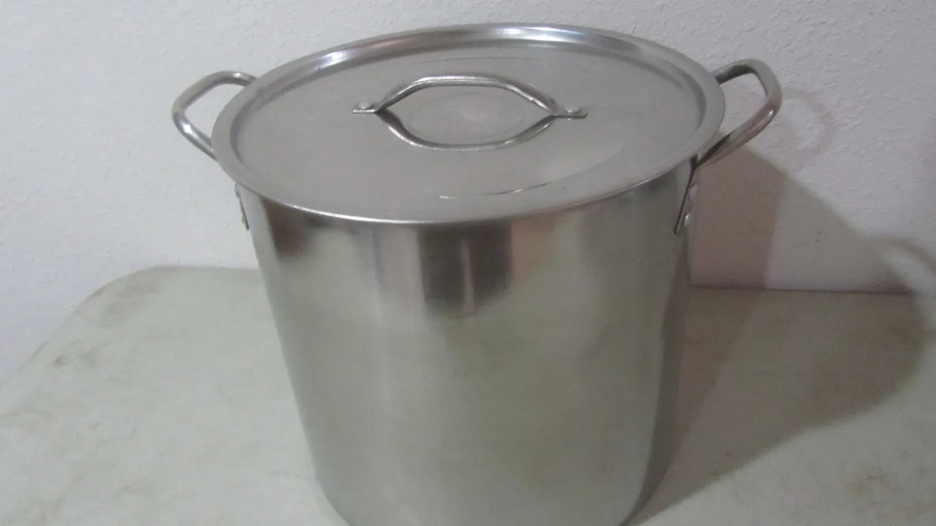 Stainless Steel Stock Pot w/Lid