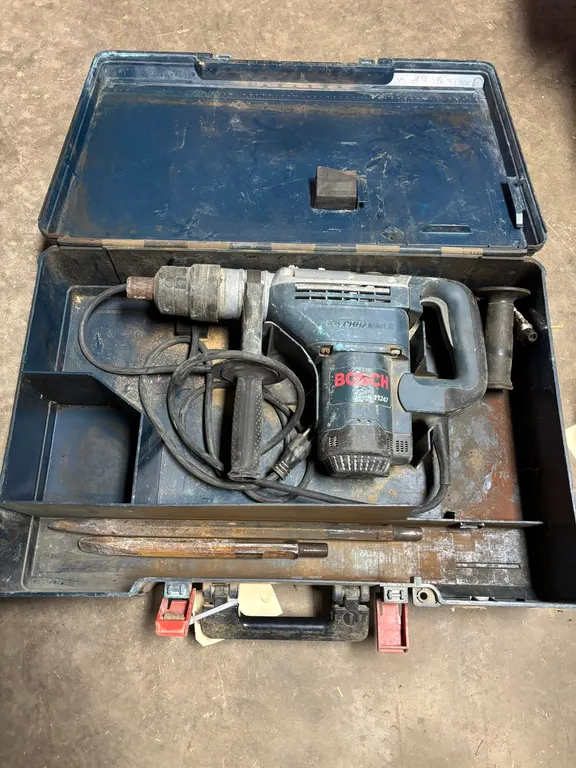 Bosch Rotary-Hammer with (2) Bits