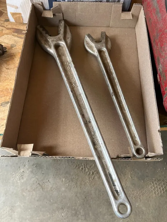 (2) SCHICK Quick- Grip Pipe Wrenches
