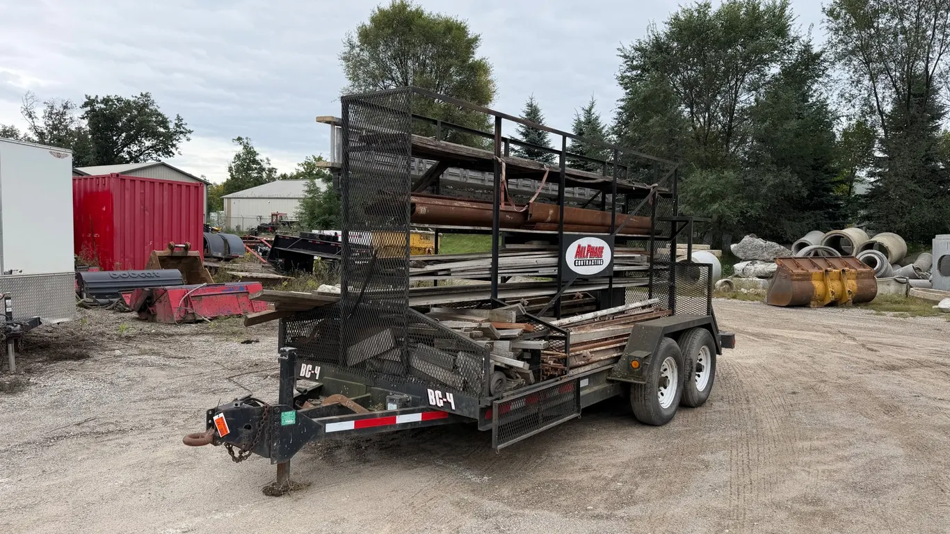 Form Trailer with Equipment