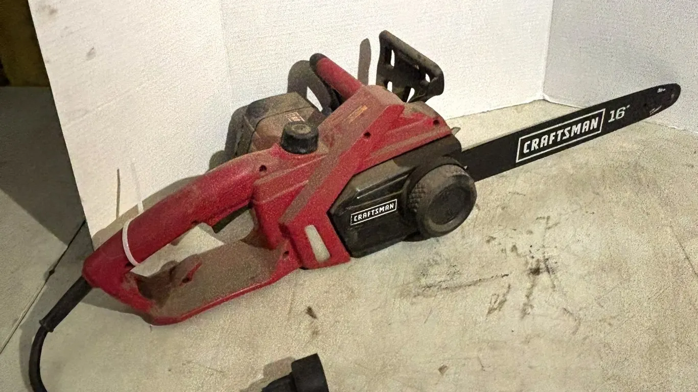 Craftsman Corded 16" Chainsaw