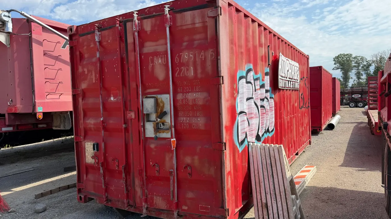 20' Sea Container With Cable Hook & Roll-Off Rails