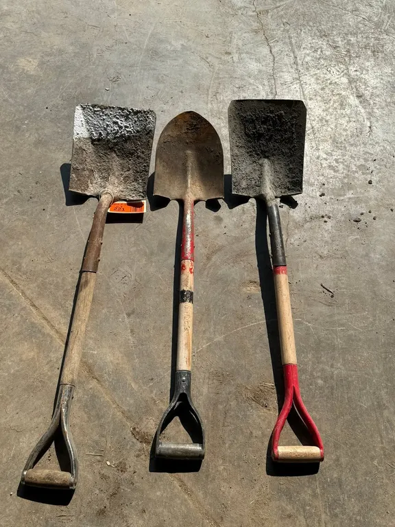 (3) Shovels