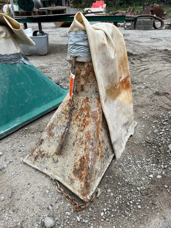31" x 18" Hopper with Chute