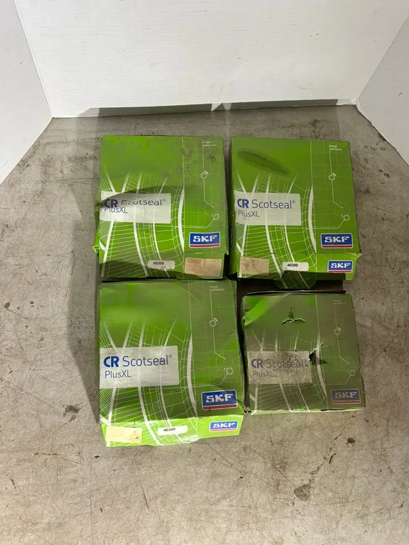 (4) CR Scotseal Plus XL