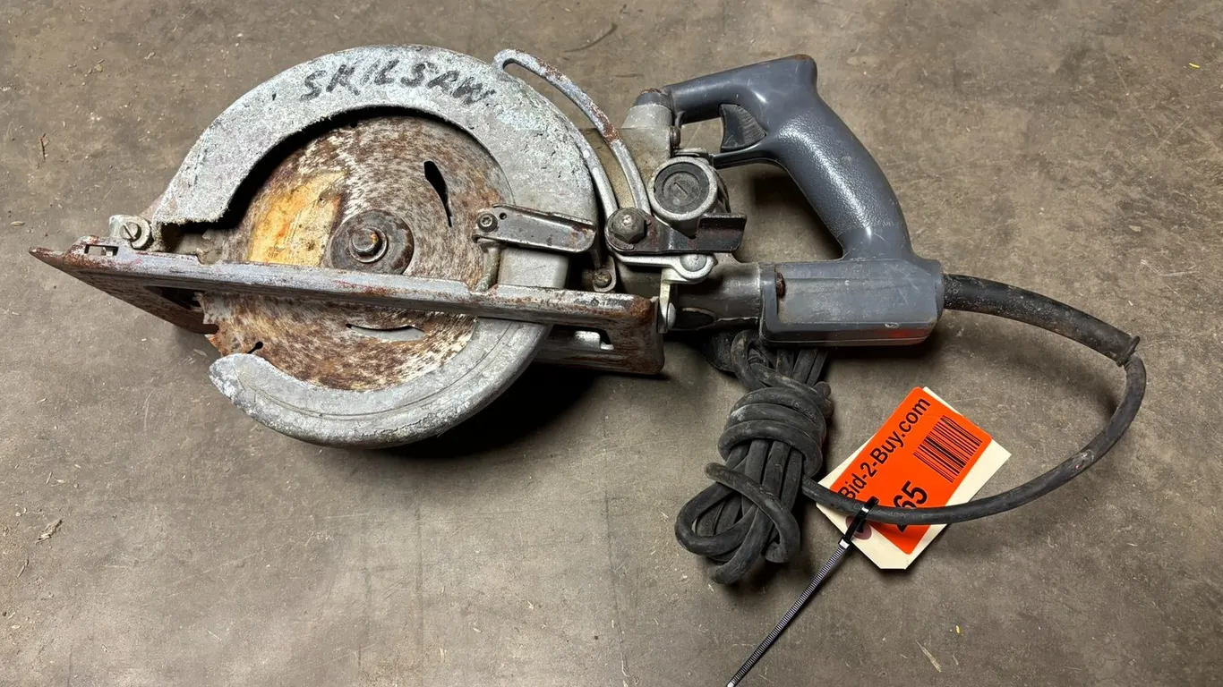 Skilsaw HD77 Corded Saw