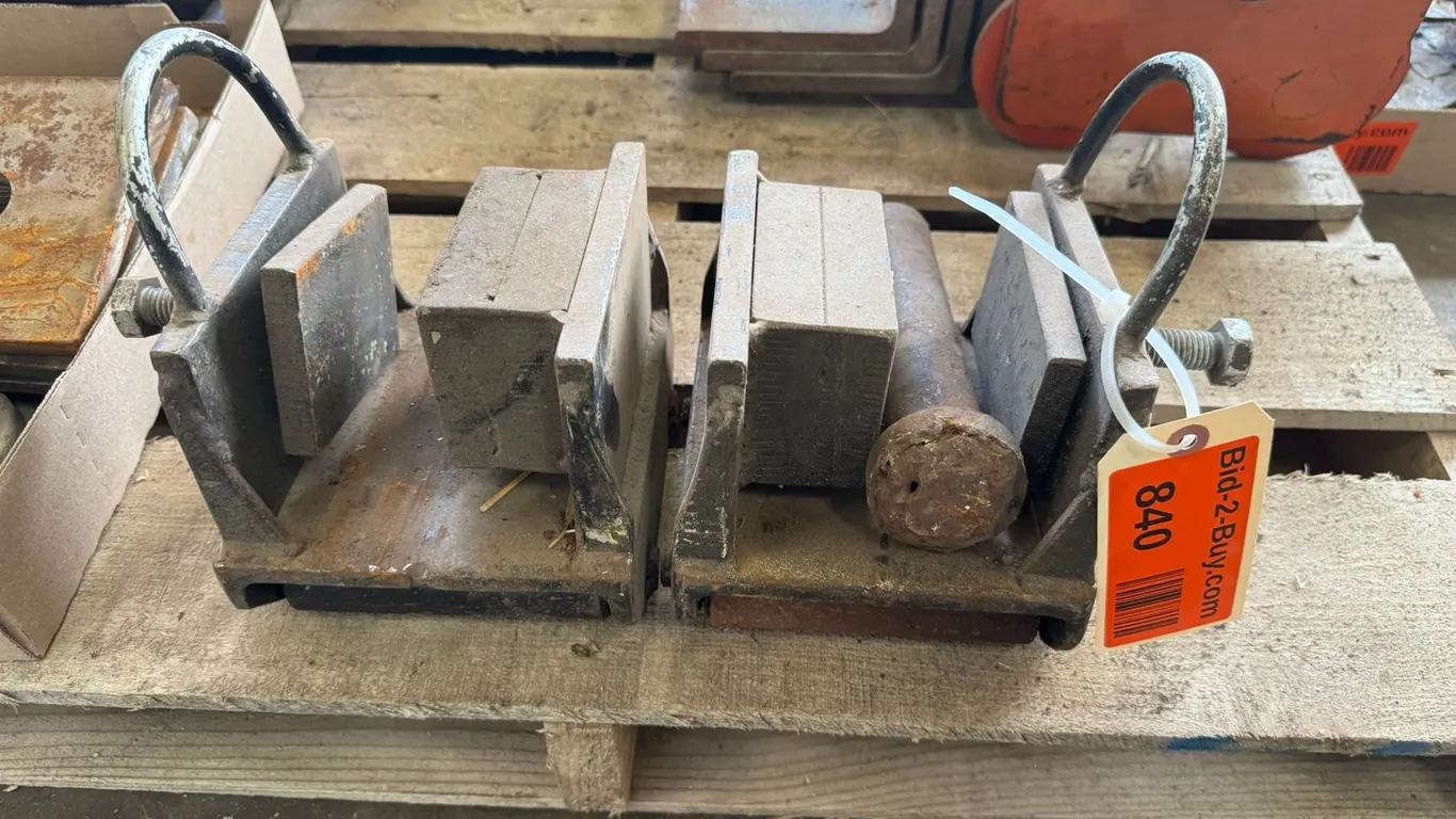 (2) Steel Mounting Plate with Adjustable U Bolts