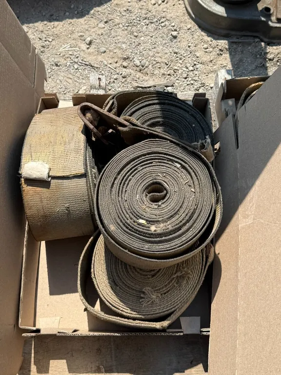 (4) 4" Wide Tie Down Straps