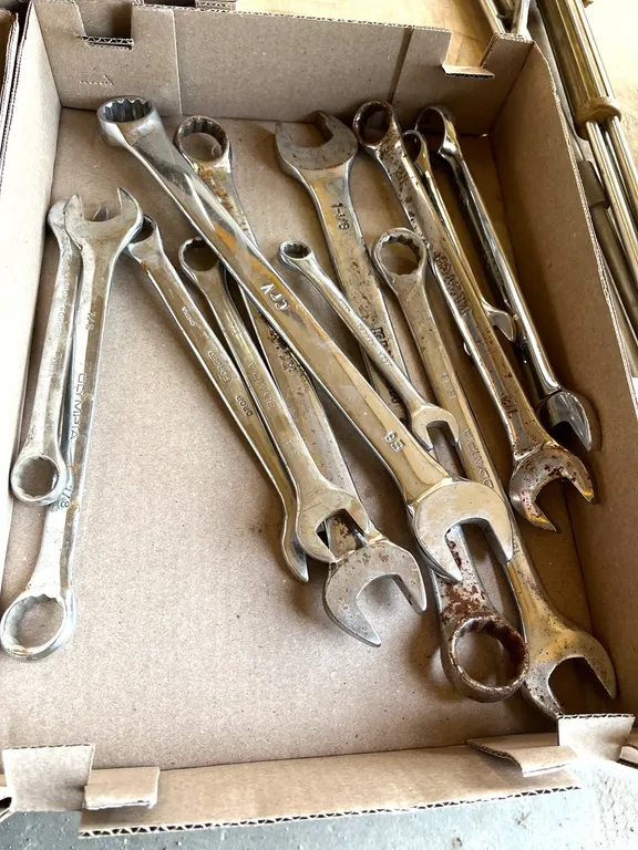 (12) Metal Wrenches