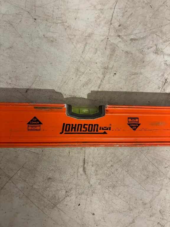 8' Johnson Level