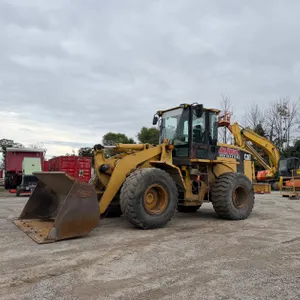 938 Cat Loader with Balderson Coupler