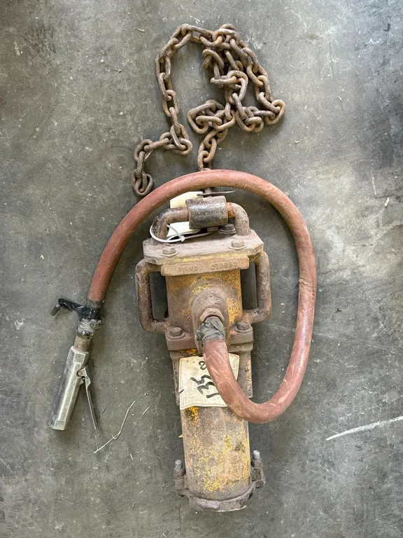 Chicago Pneumatic Post Pounder