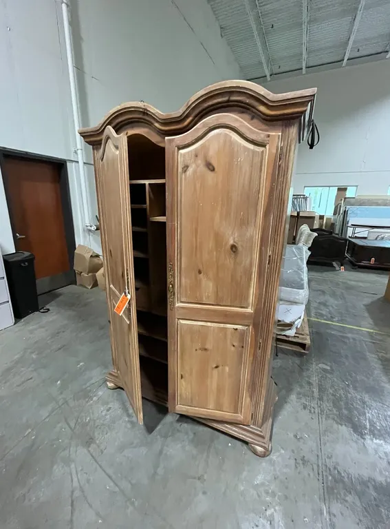 Armoire