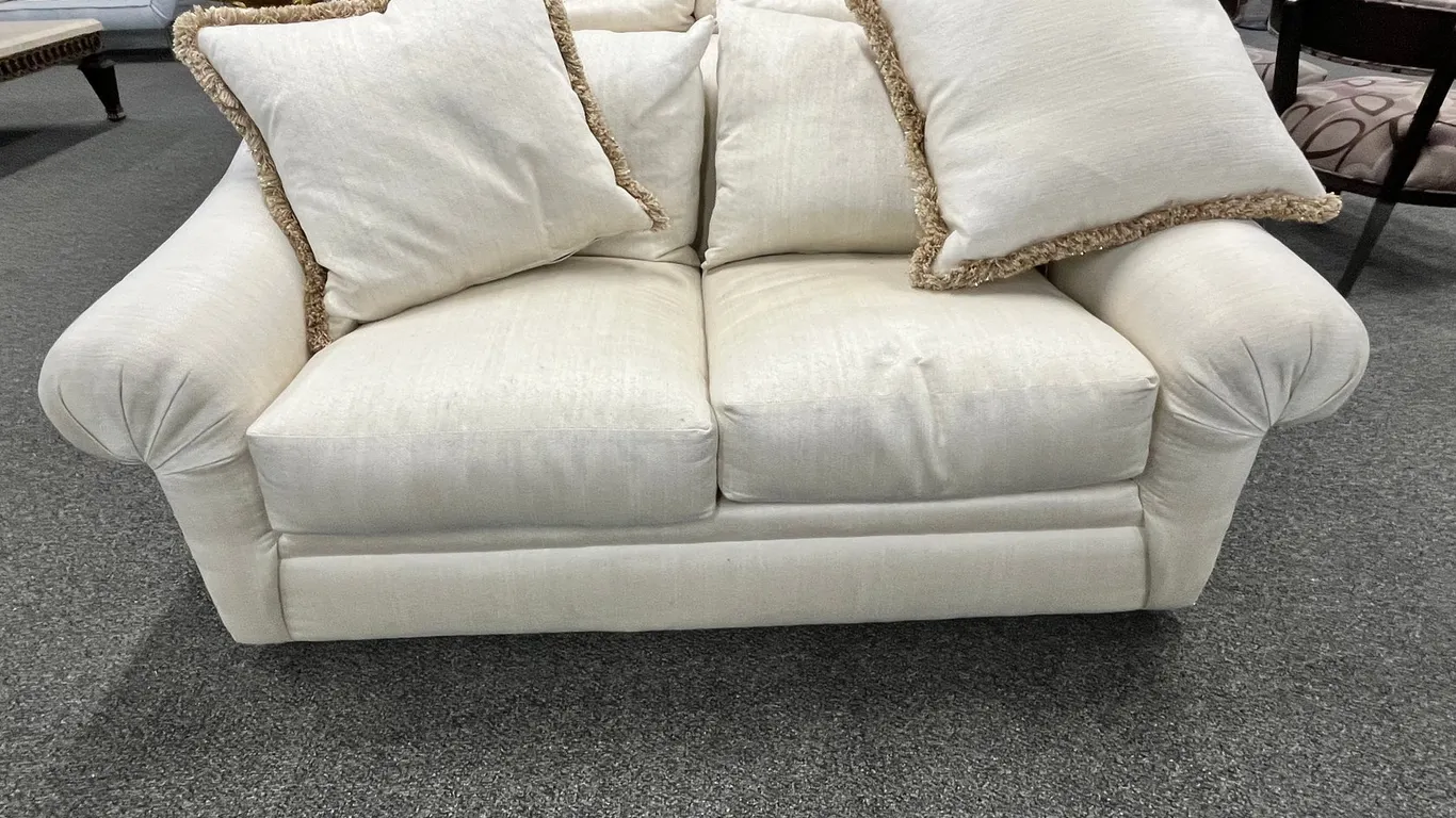 Hettinges Love Seat