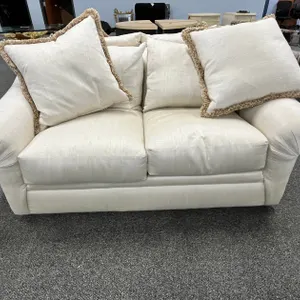 Hettinges Love Seat