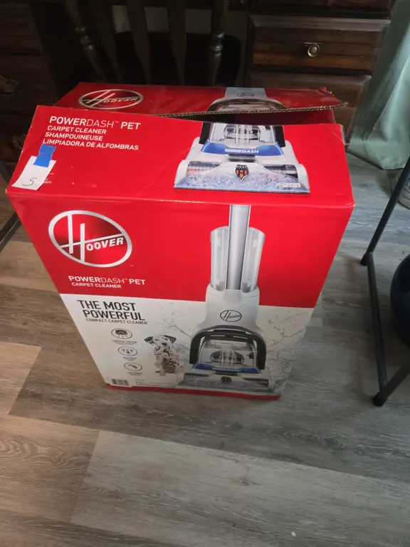 Hoover power dash pet shampooer NEVER REMOVED FROM BOX!