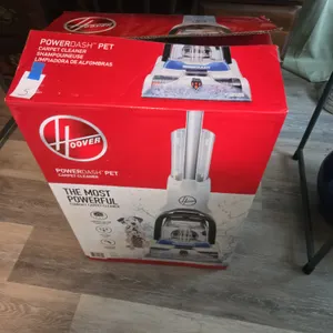 Hoover power dash pet shampooer NEVER REMOVED FROM BOX!