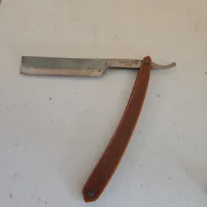 Vintage Shumate antiseptic Barber straight razor