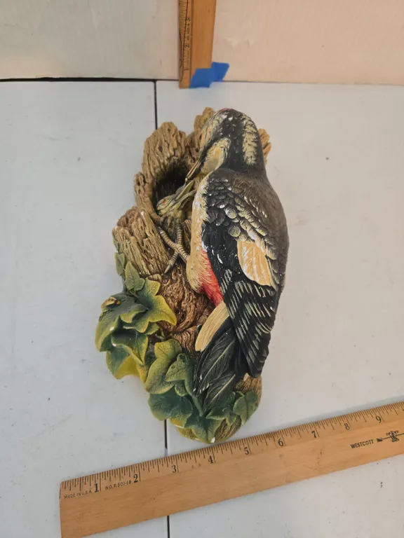 Vintage Bossons chalkware wall art woodpecker