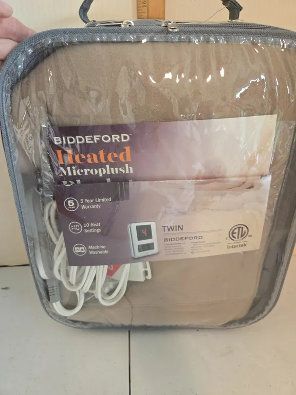 Biddeford heated micro plush blanket