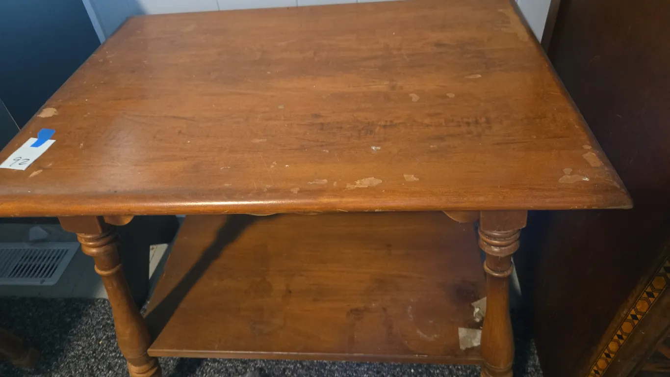 Ethan allen STYLE maple end table