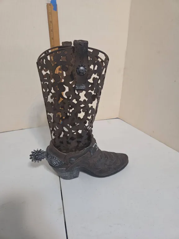 Vintage Western metal cowboy boot art