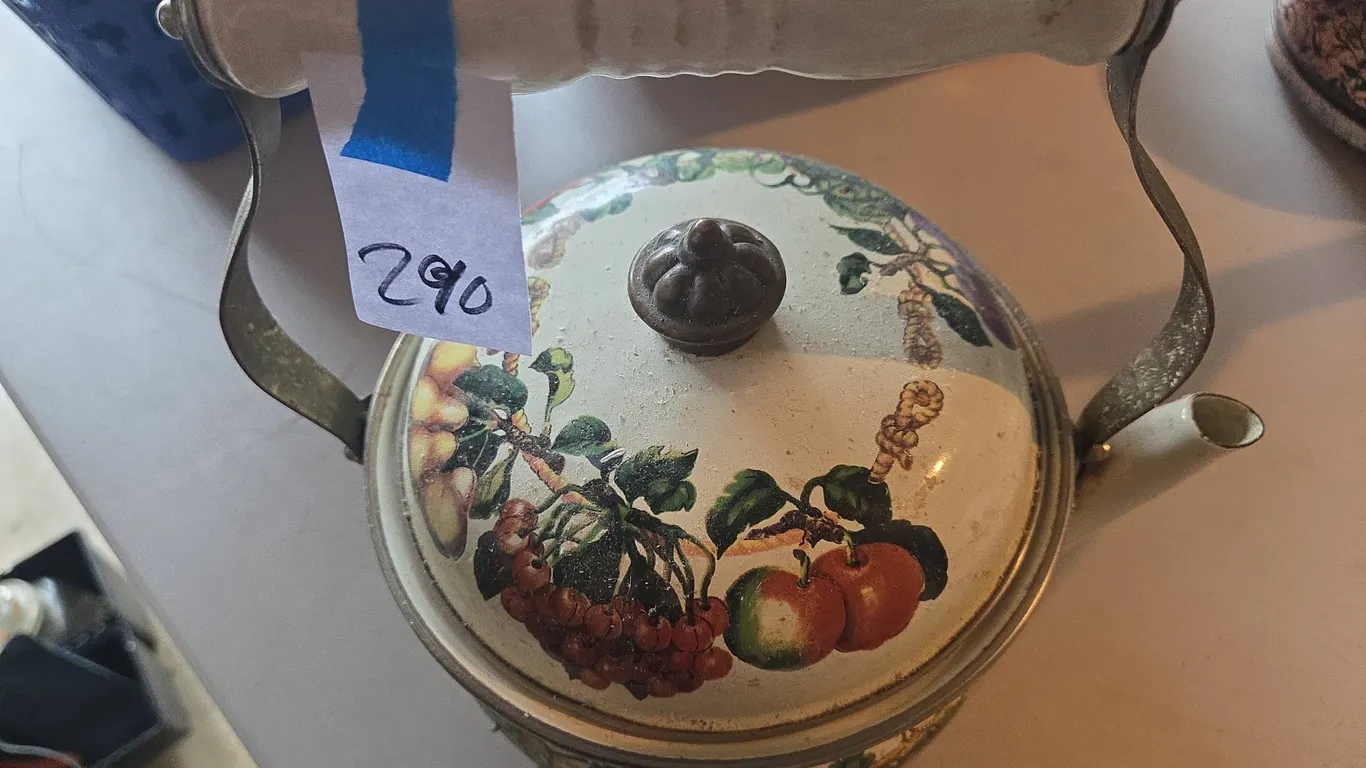 Vintage Kensington garden tabletops unlimited enamel teapot
