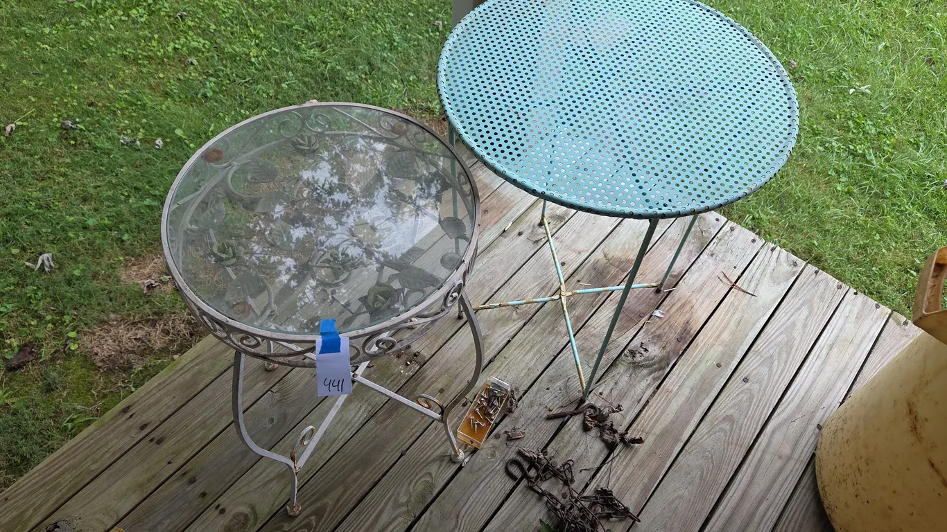 Metal vine and roses table with glass top