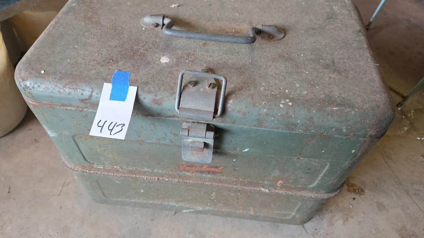 Vintage metal vagabond insulated cooler