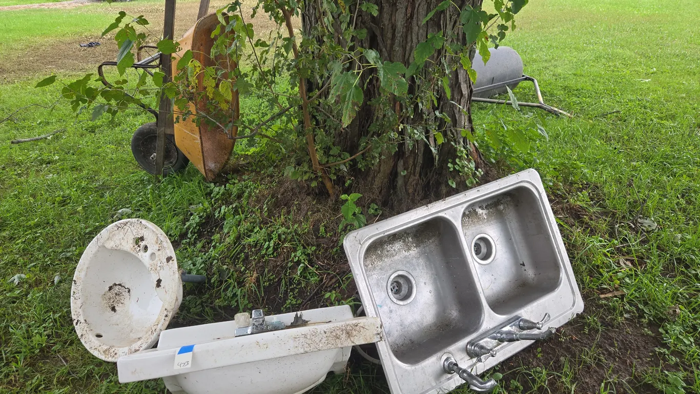 Vintage sink basins