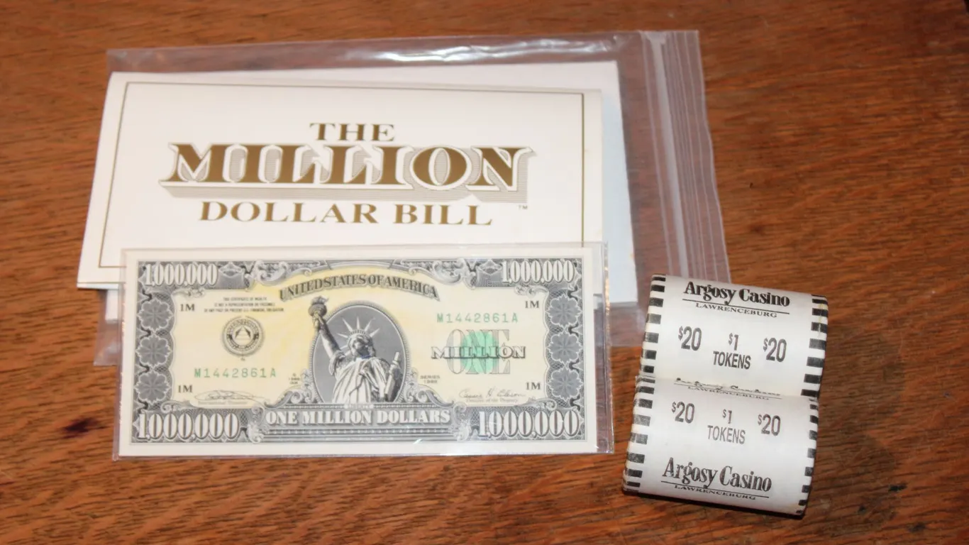 Million Dollar Novelty Bill & Casino Tokens